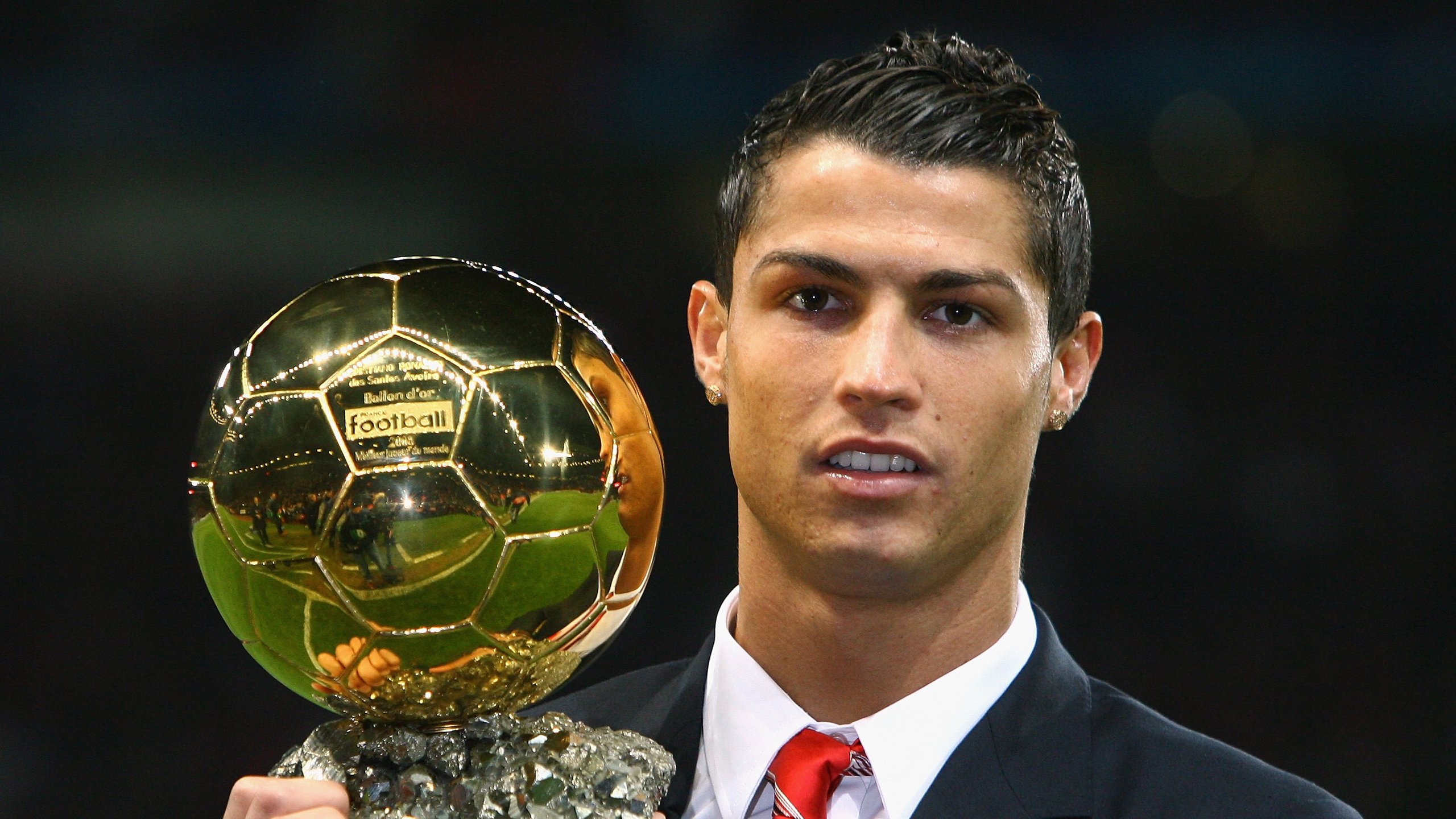 23-24赛季任意球射手榜头名格里马尔多双响再添佳绩，fm21格里马尔多